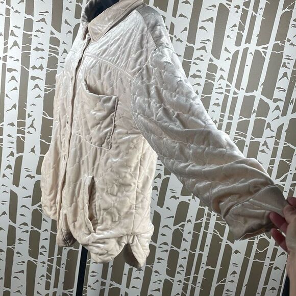 See And Be Seen Quilted Velour Jacket Shacket Ecru L - Picture 16 of 16